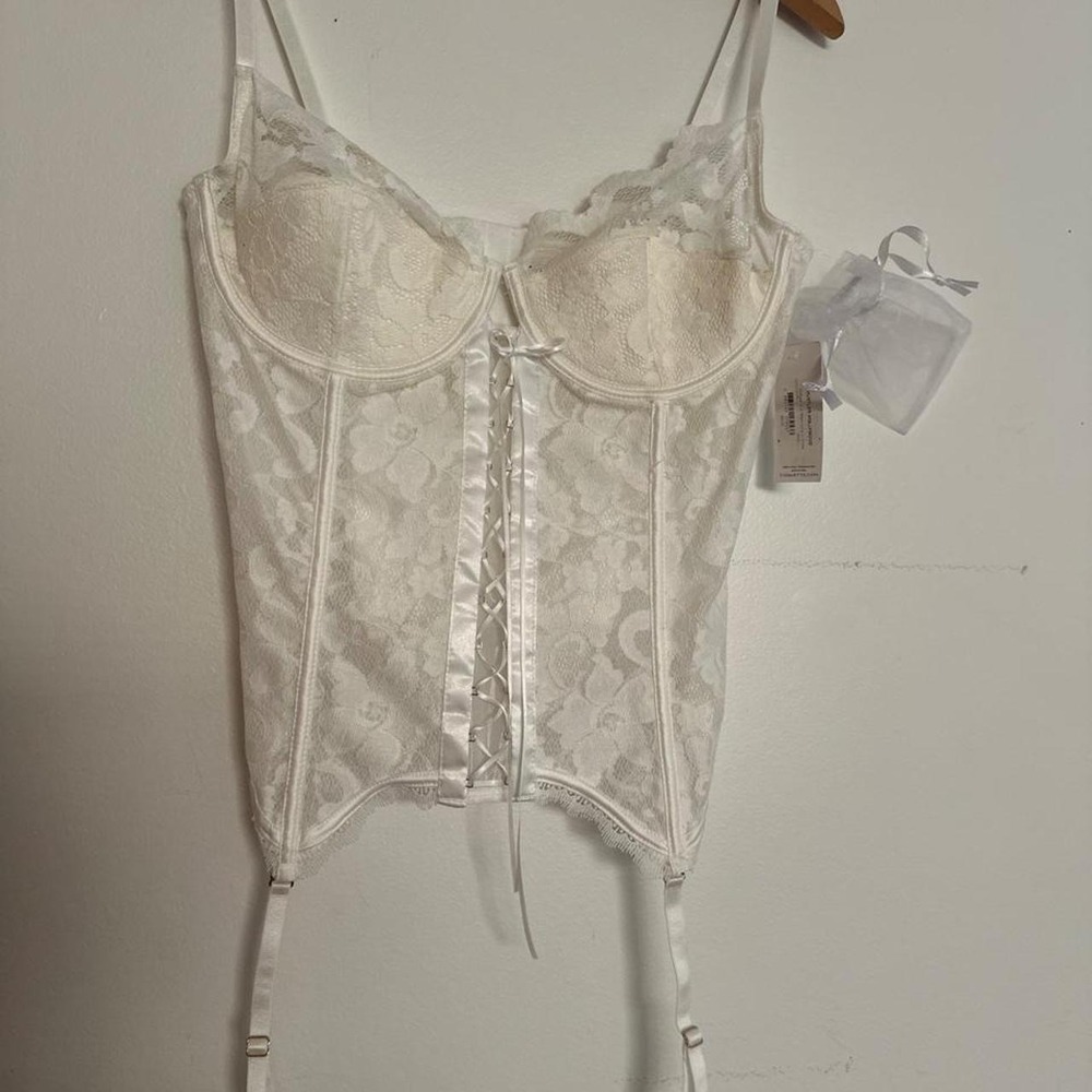 NWT Coquette Bridal Coquette White Lace Garter Corset Bustier Top Size L
